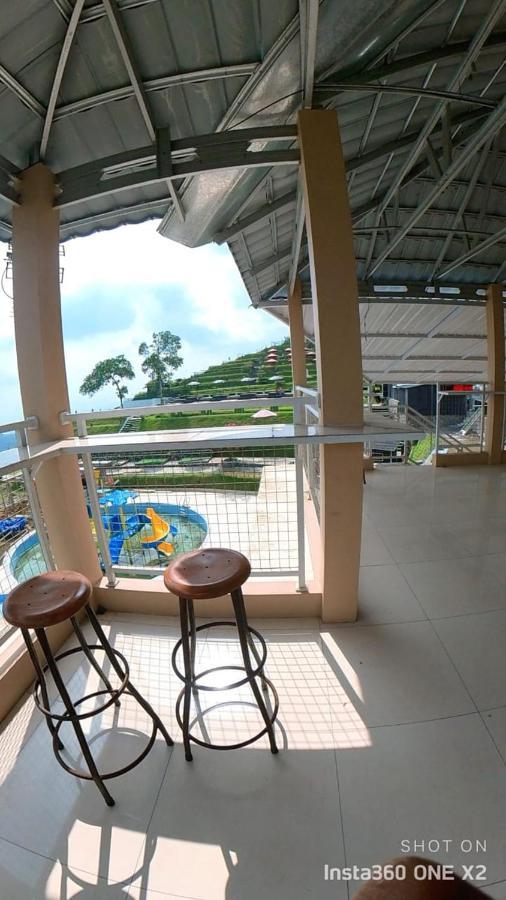 Pojok Kahyangan Homestay And Cabin Kejajar Eksteriør bilde